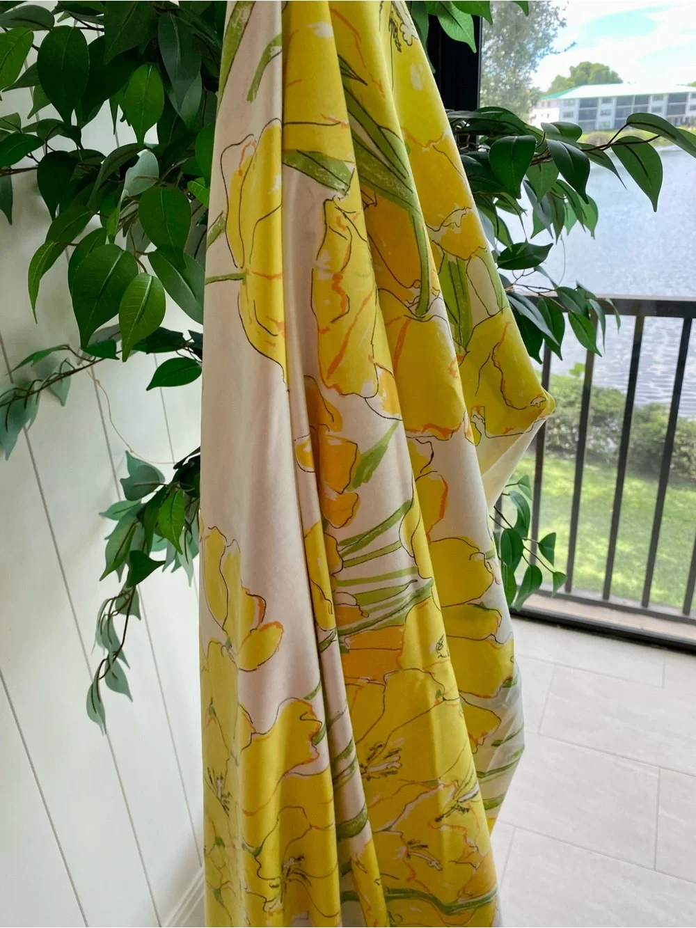 PAIR (2) VERA Neumann Identical Full Flat Sheets. Percale 81 x 104” wonderful 🌼